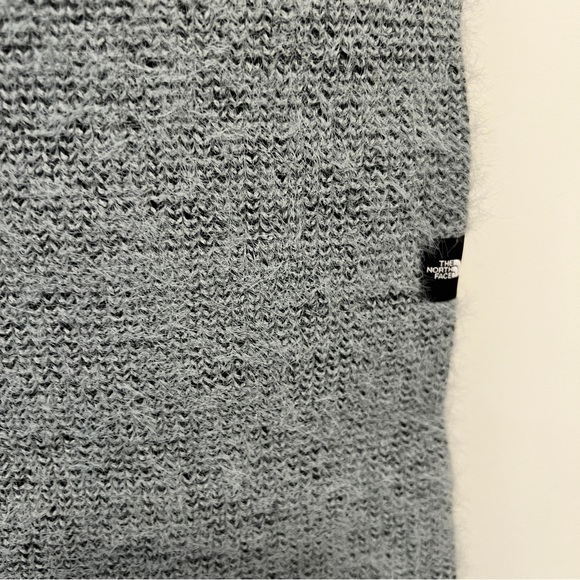 The North Face Scarf - Picture 5 of 6